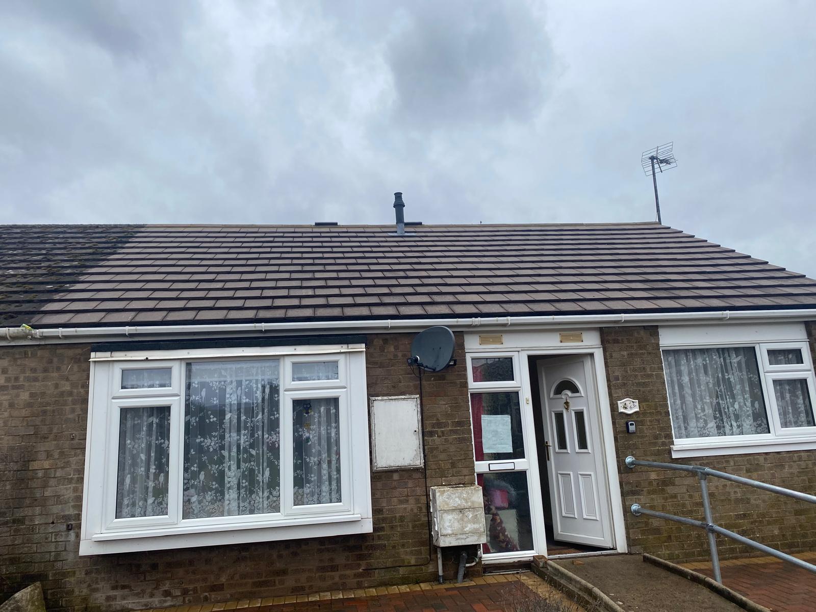 Roof Cleaning PE30