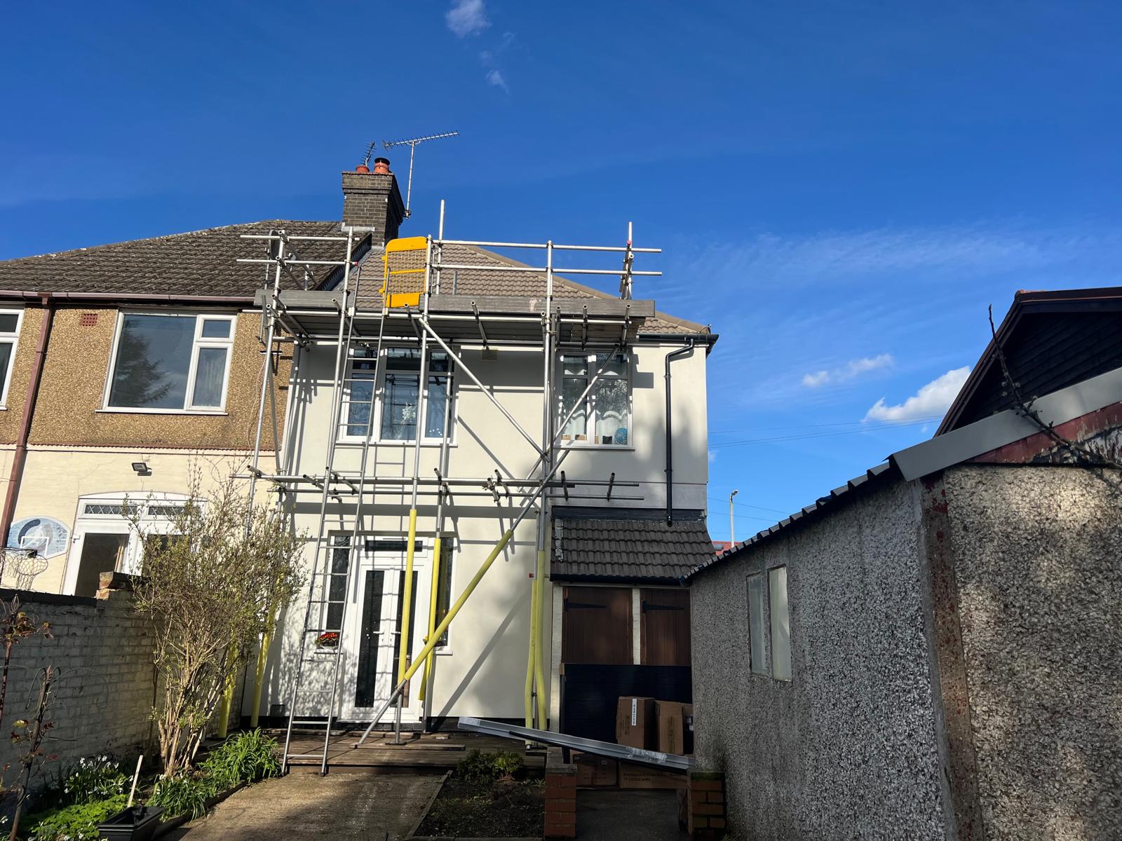 Roof Cleaning in Luton LU2